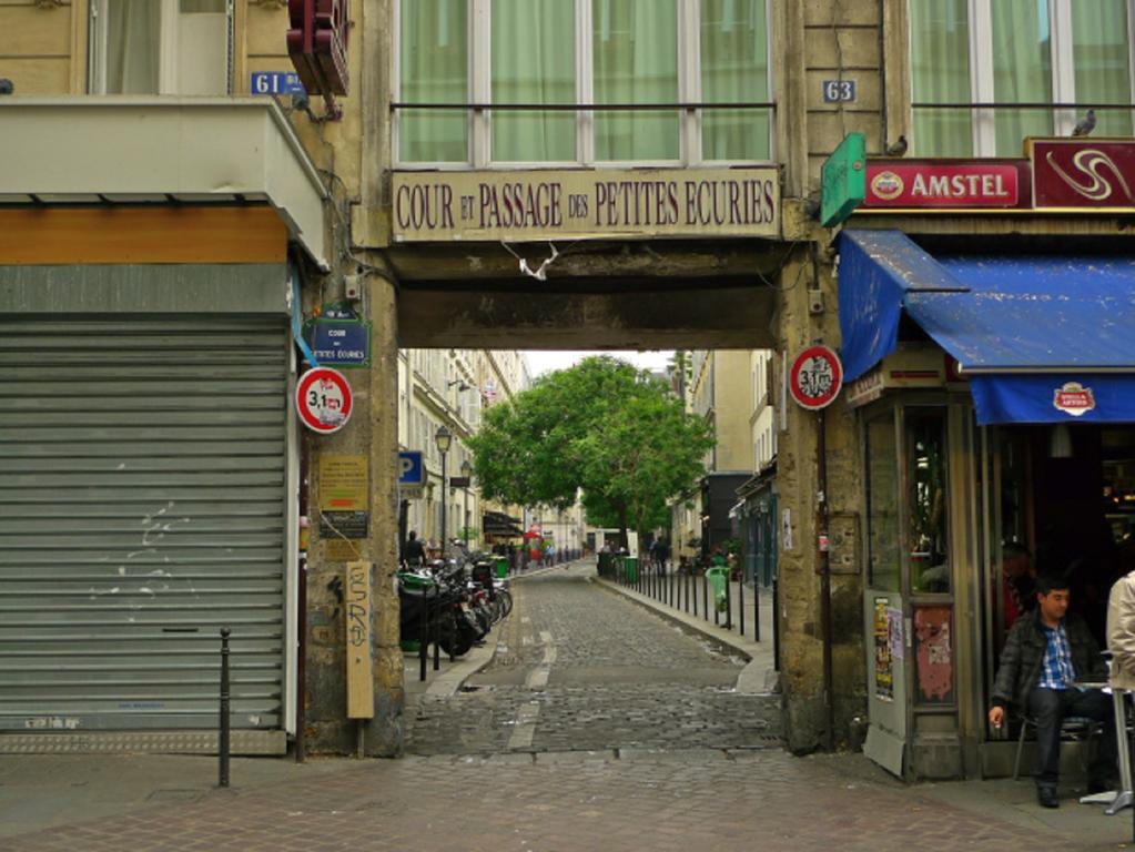 Private Room In A Parisian Homestay! - Close To It All! ภายนอก รูปภาพ