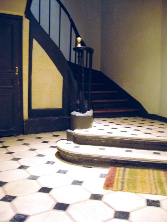 Private Room In A Parisian Homestay! - Close To It All! ภายนอก รูปภาพ