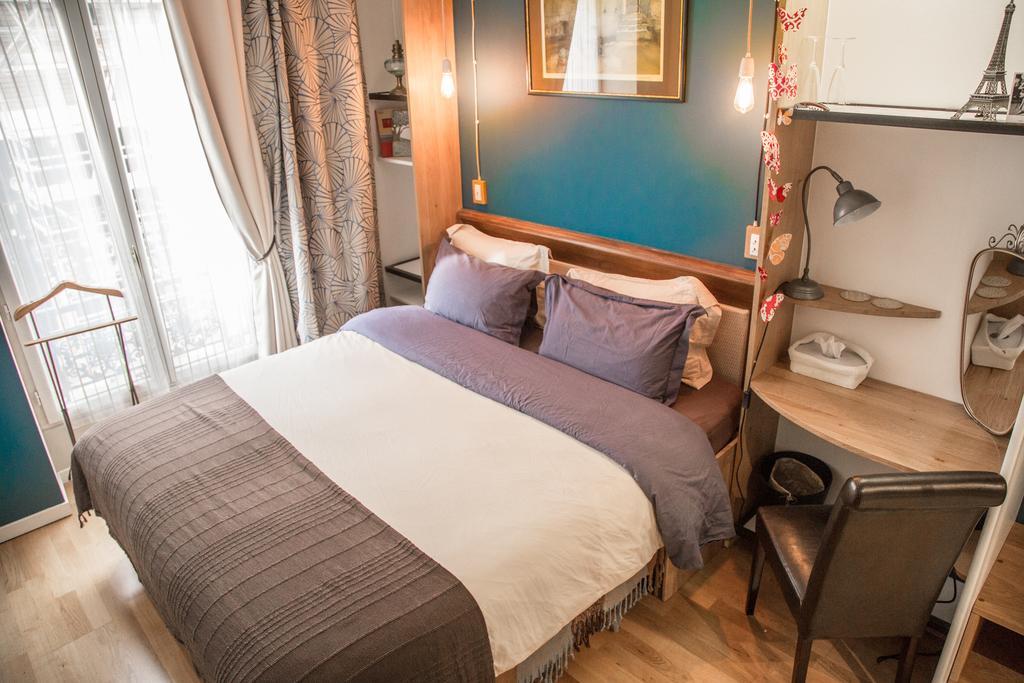 Private Room In A Parisian Homestay! - Close To It All! ภายนอก รูปภาพ